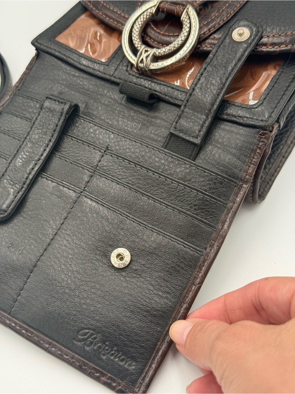 Brighton Vintage Leather Crossbody Wallet with Silver Ring - Picture 11 of 13